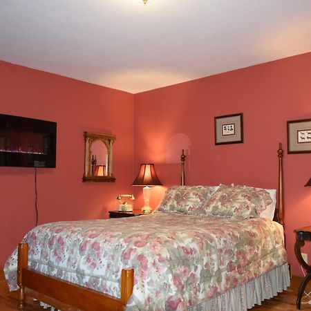 Auberge Wild Rose Inn Moncton Exterior photo