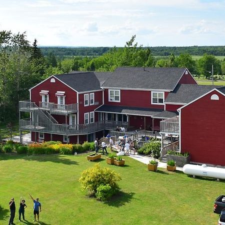 Auberge Wild Rose Inn Moncton Exterior photo