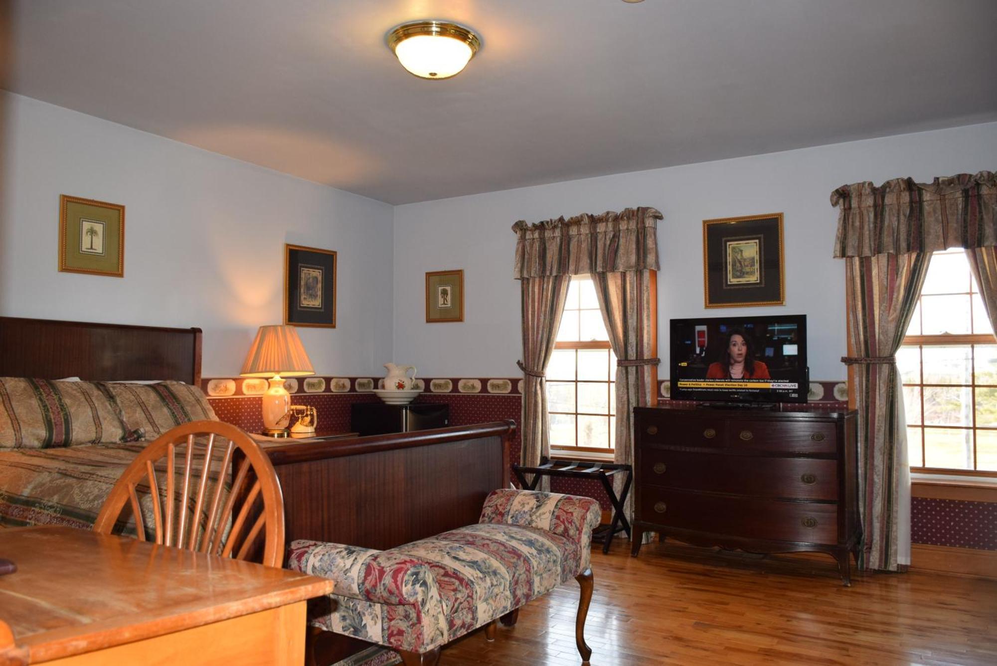 Auberge Wild Rose Inn Moncton Exterior photo