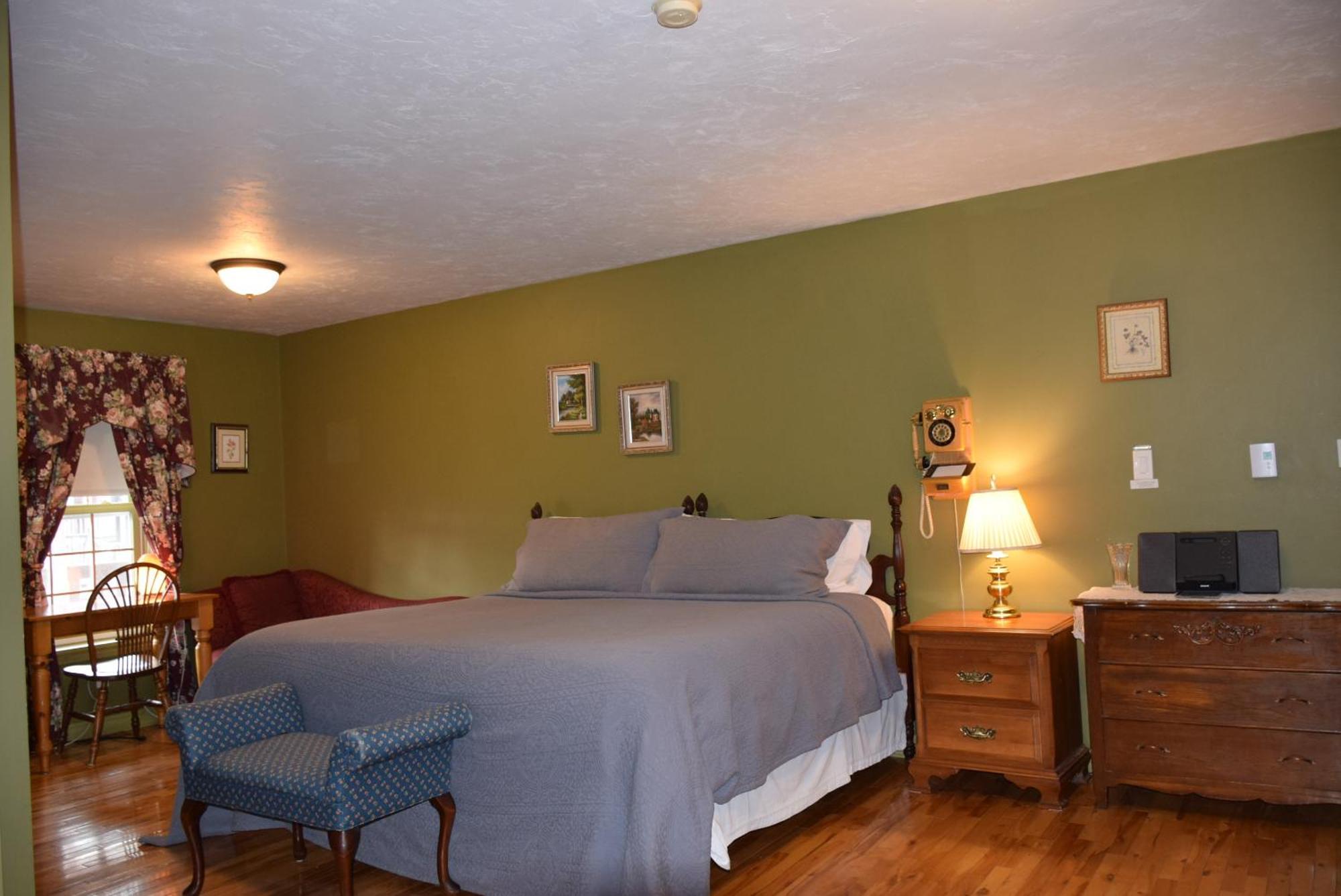 Auberge Wild Rose Inn Moncton Exterior photo