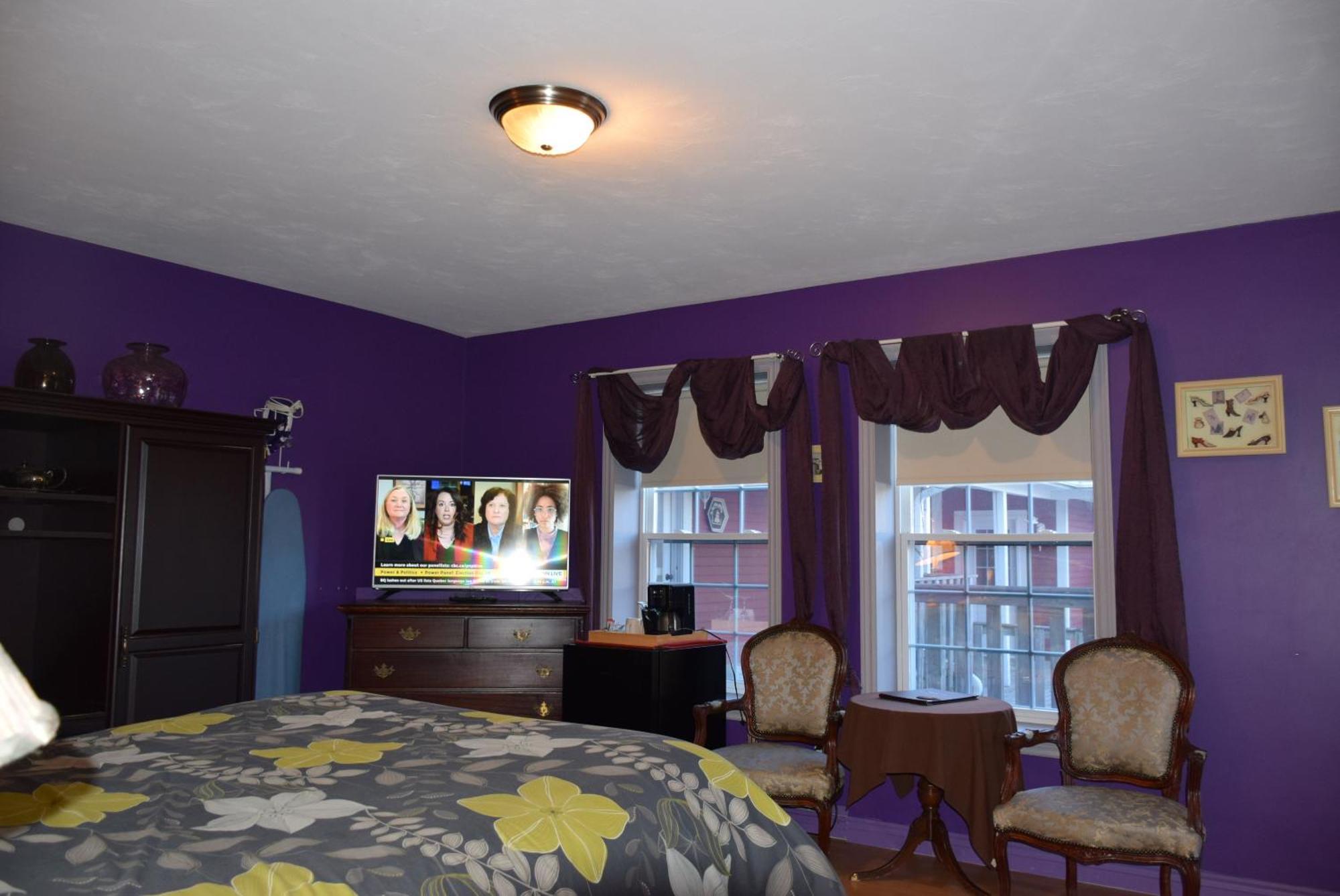 Auberge Wild Rose Inn Moncton Exterior photo