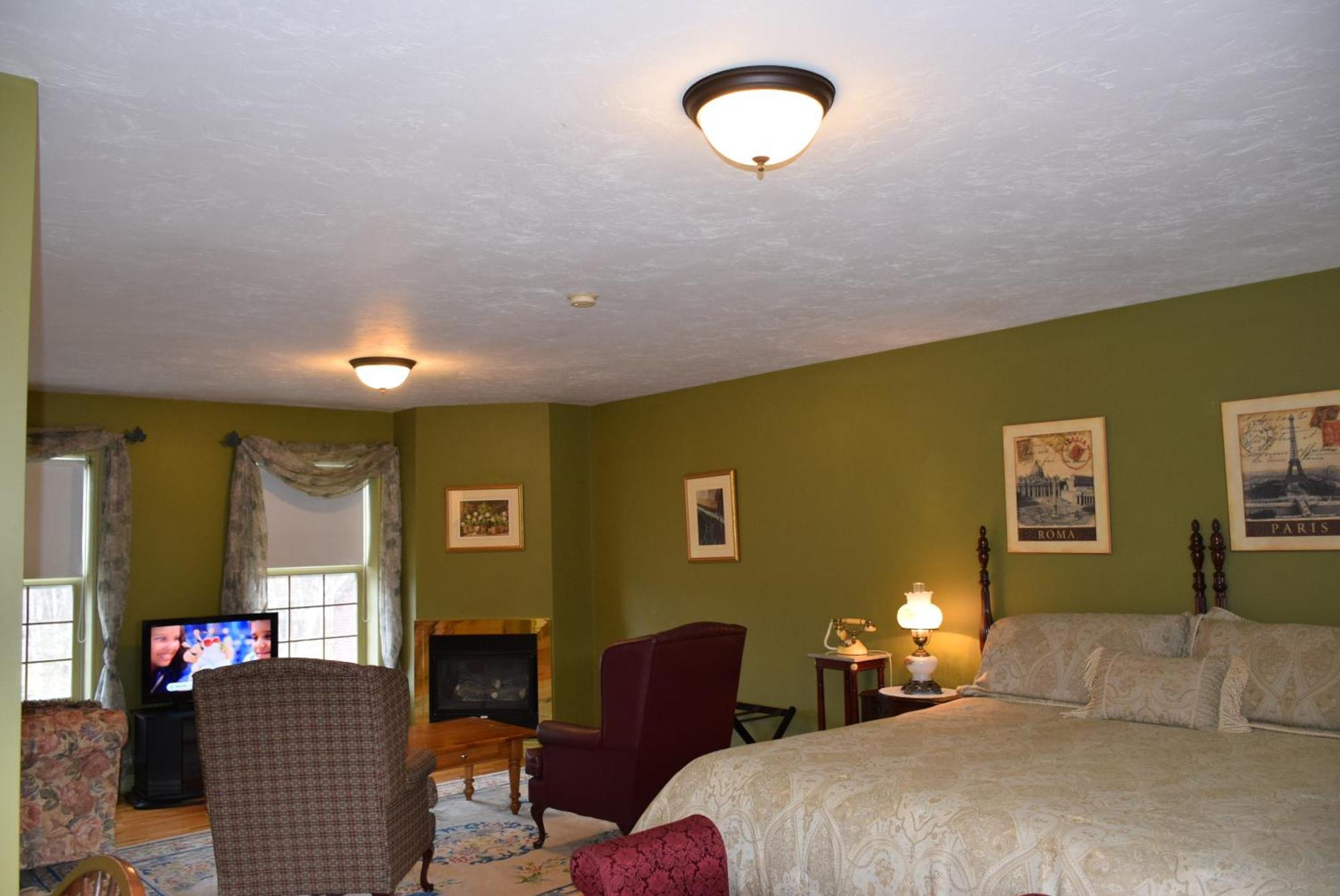 Auberge Wild Rose Inn Moncton Exterior photo