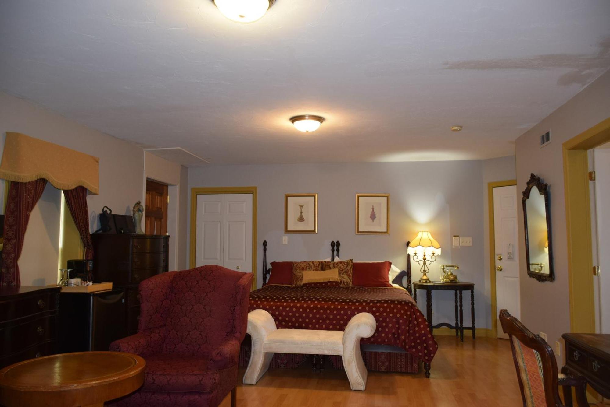 Auberge Wild Rose Inn Moncton Exterior photo